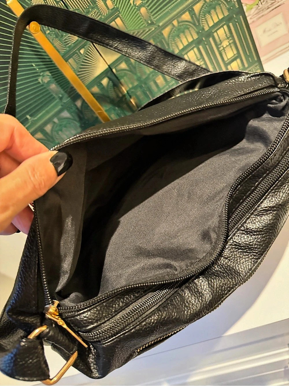 Beverly Hills Polo Club sleek Black and Gold Crossbody Bag NWT GORGE! - Picture 8 of 12